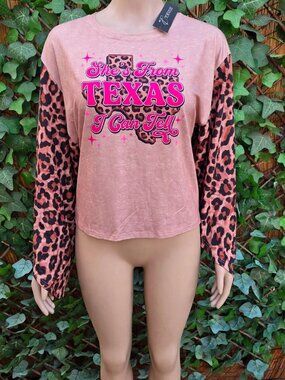 TOTATUIT Texas Graphic Top 2XL Pink Leopard Bell Sleeve She's From Texas NWT